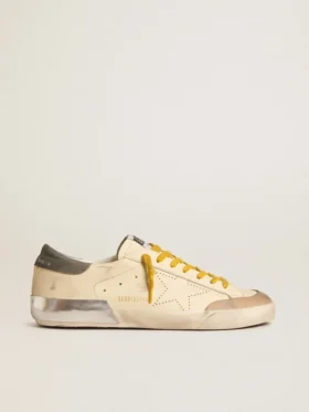Super-Star pour homme en cuir avec étoile perforée et languette de talon en daim gris