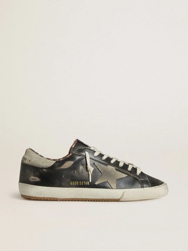 Super-Star pour homme en cuir noir avec étoile et languette de talon en daim gris