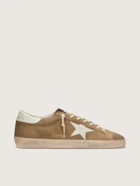 Super-Star pour homme en daim couleur tabac avec étoile en cuir blanc