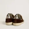 Super-Star pour homme en velours cognac avec étoile et languette au talon en cuir métallisé