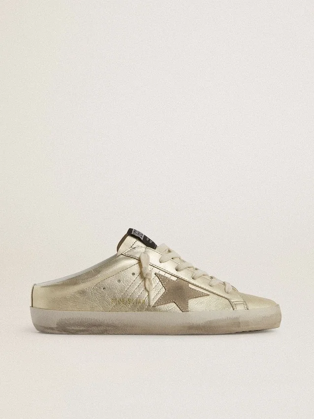 Super-Star Sabot en cuir plaqué platine avec étoile en daim beige