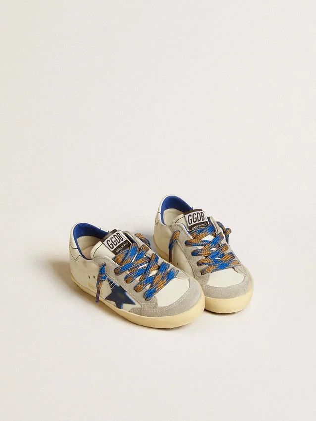 Super-Star Young avec étoile en cuir bleu et empiècements en daim gris glacier