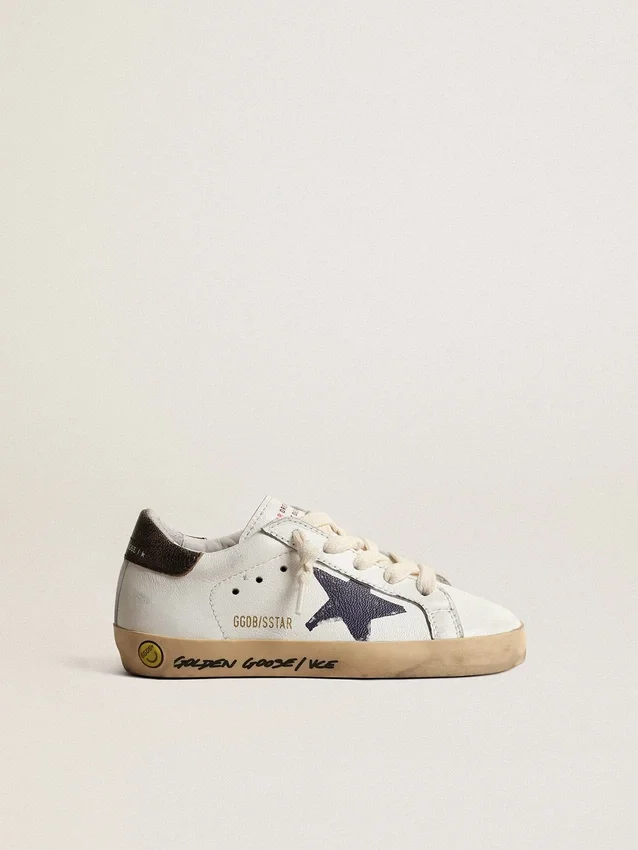 Super-Star Young en cuir nappa avec une étoile imprimée et une languette de talon noire
