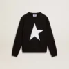 Sweat-shirt noir pour garçon avec une grande étoile blanche sur le devant