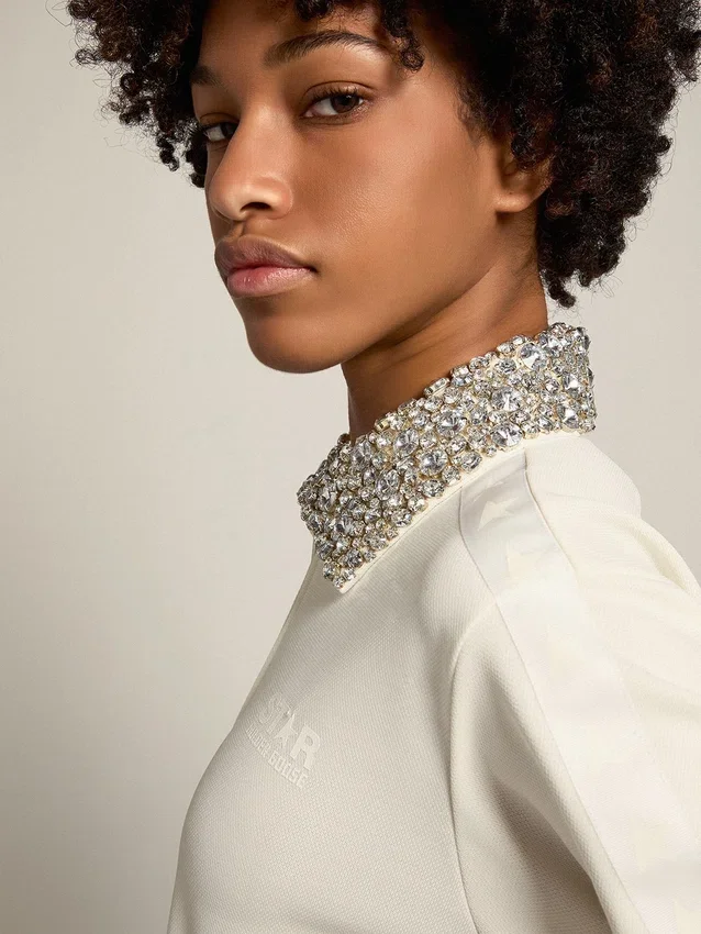 Sweat-shirt zippé blanc « Papyrus » de la Star Collection, avec col orné de cristaux