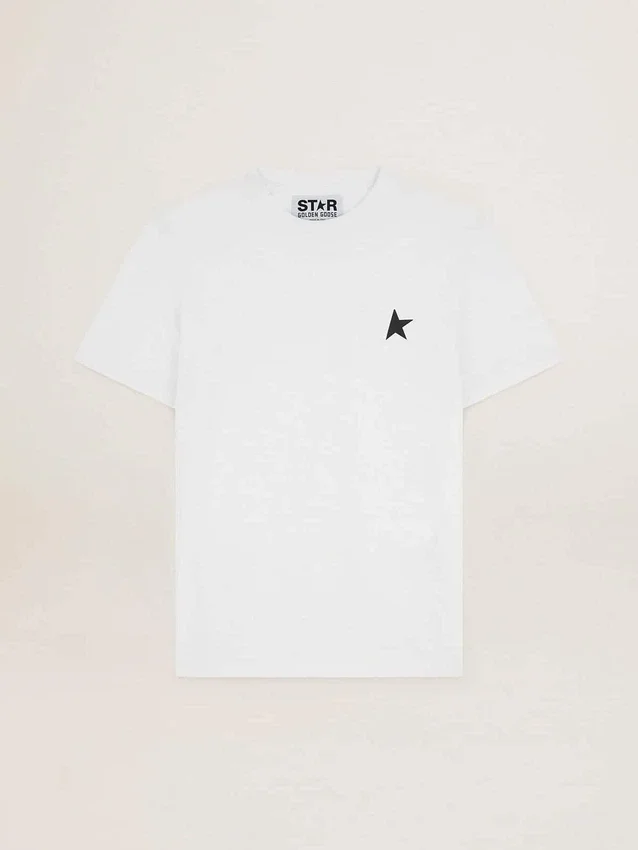 T-shirt de la Star Collection avec une étoile noire sur le devant