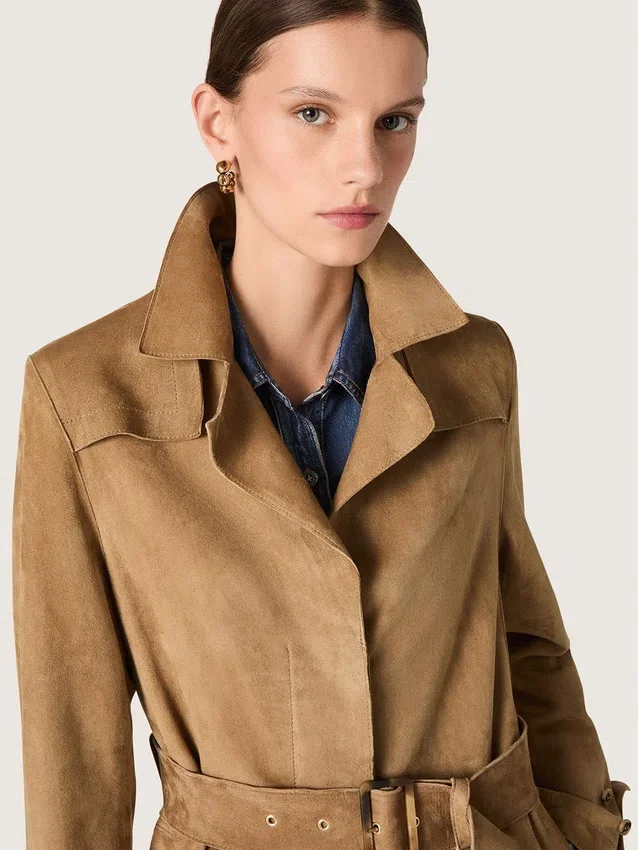 Trench-coat femme à ceinture en daim couleur sable