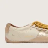 True-Star pour femme en cuir nappa blanc avec étoile dorée et languette de talon en daim beige