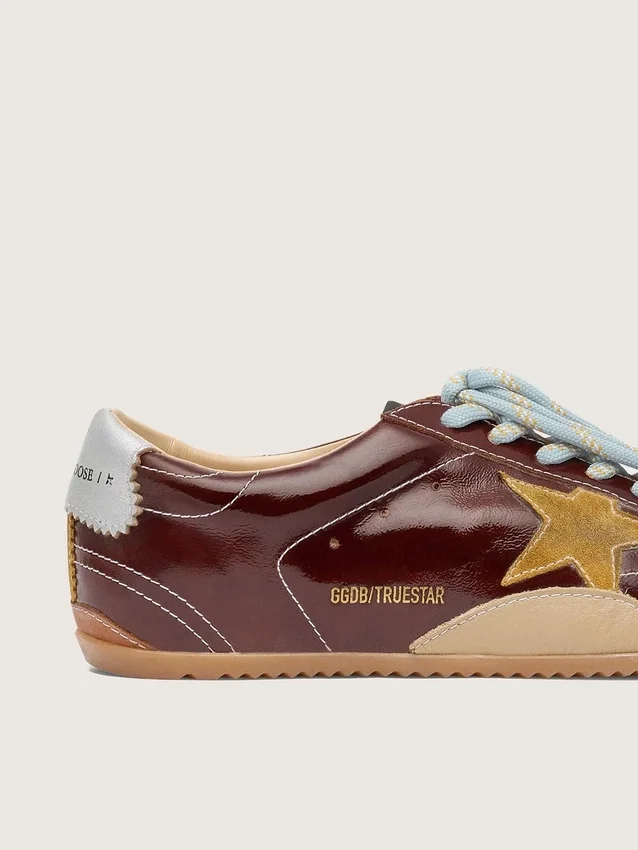 True-Star pour femme en naplak bordeaux avec étoile en daim et languette de talon en nappa argentée
