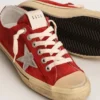 V-Star pour homme en daim rouge foncé avec étoile argentée et languette au talon