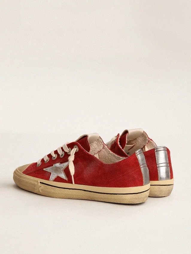 V-Star pour homme en daim rouge foncé avec étoile argentée et languette au talon