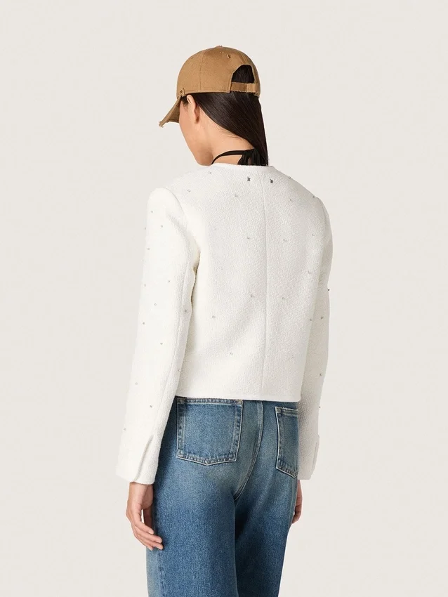 Veste carrée pour femme en coton bouclé entièrement ornée de perles