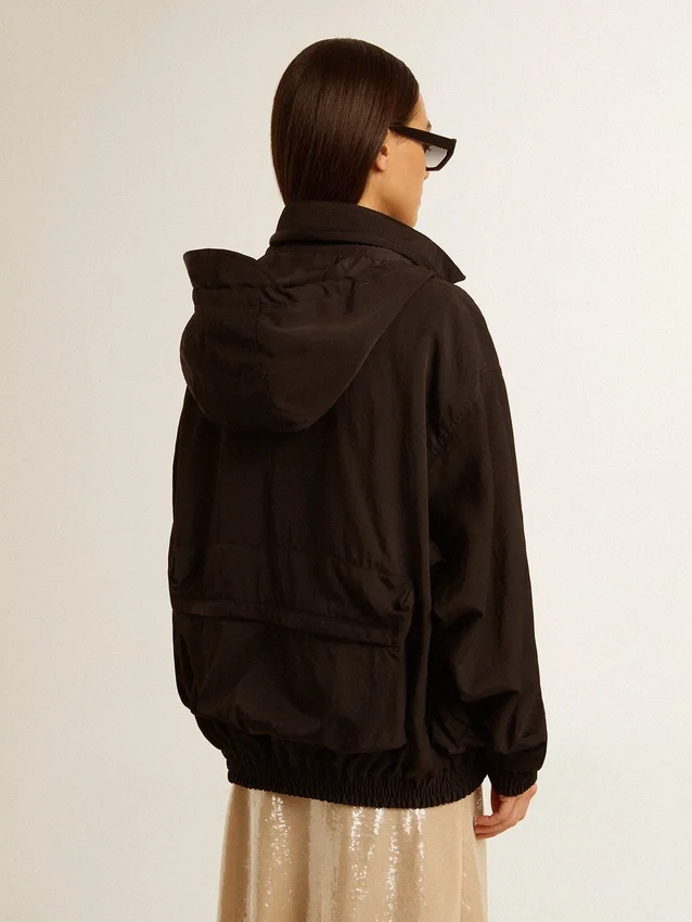 Veste coupe-vent noire à multiples poches