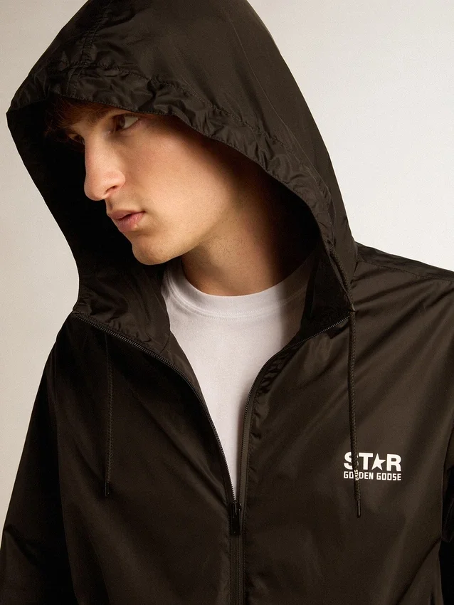 Veste coupe-vent pour homme avec logo et étoile blancs contrastés