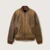 Veste de motard en cuir marron à l’aspect vieilli