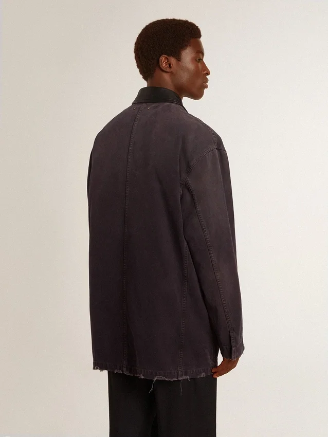 Veste en jean pour homme avec détails vieillis et col en cuir