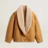 Veste en peau de mouton pour femme avec un large col châle en shearling