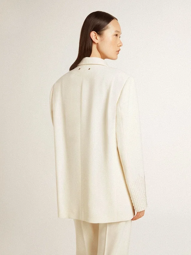 Veste oversize à simple boutonnage, blanche, effet soie et broderies