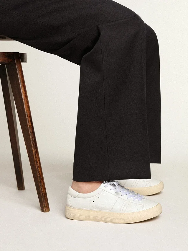 Yatay modèle 1B de sneakers durables avec tige blanche d’origine biosourcée et Y blanc