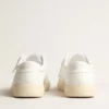 Yatay modèle 1B de sneakers durables avec tige blanche d’origine biosourcée et Y blanc