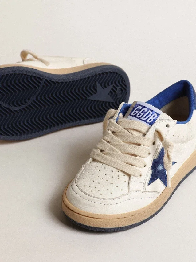 Young Ball Star avec étoile en cuir métallisé bleu et languette au talon