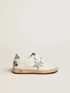 Young Ball Star en cuir nappa avec étoile pailletée argentée et languette au talon