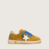 Young Ball Star en daim ocre avec étoile et languette au talon en cuir blanc brillant