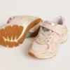 Young Lightstar en cuir rose et maille avec une étoile en cuir rose