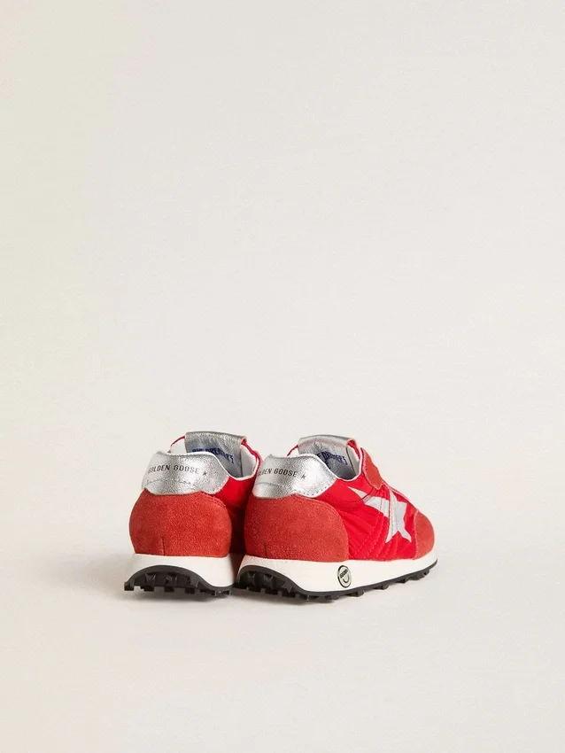 Young Marathon en nylon rouge avec étoile imprimée et languette en cuir au talon