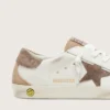 Super-Star Junior en cuir blanc avec étoile en daim gris foncé et empiècements en daim beige