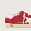 Young Super-Star en daim rouge avec étoile et languette au talon en cuir blanc